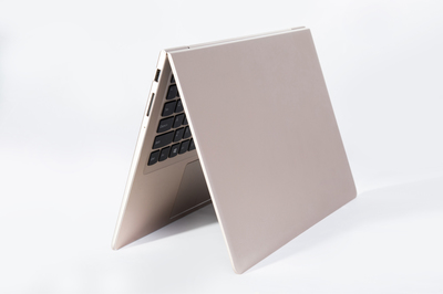 商务蓝色笔记本电脑 高效办公，品质之选